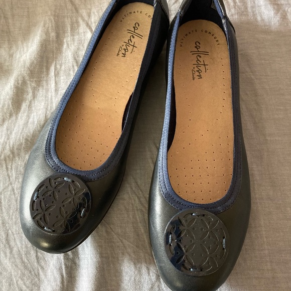 Collection by Clarks Gracelin Lola Leather Ballet Flat size 8 - Picture 3 of 8
